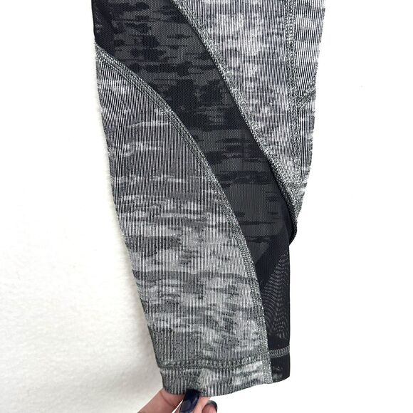 Lululemon Leggings Inspire Tight II 6 Jacquard Gray Black Mesh Reflective 24" - Picture 3 of 9